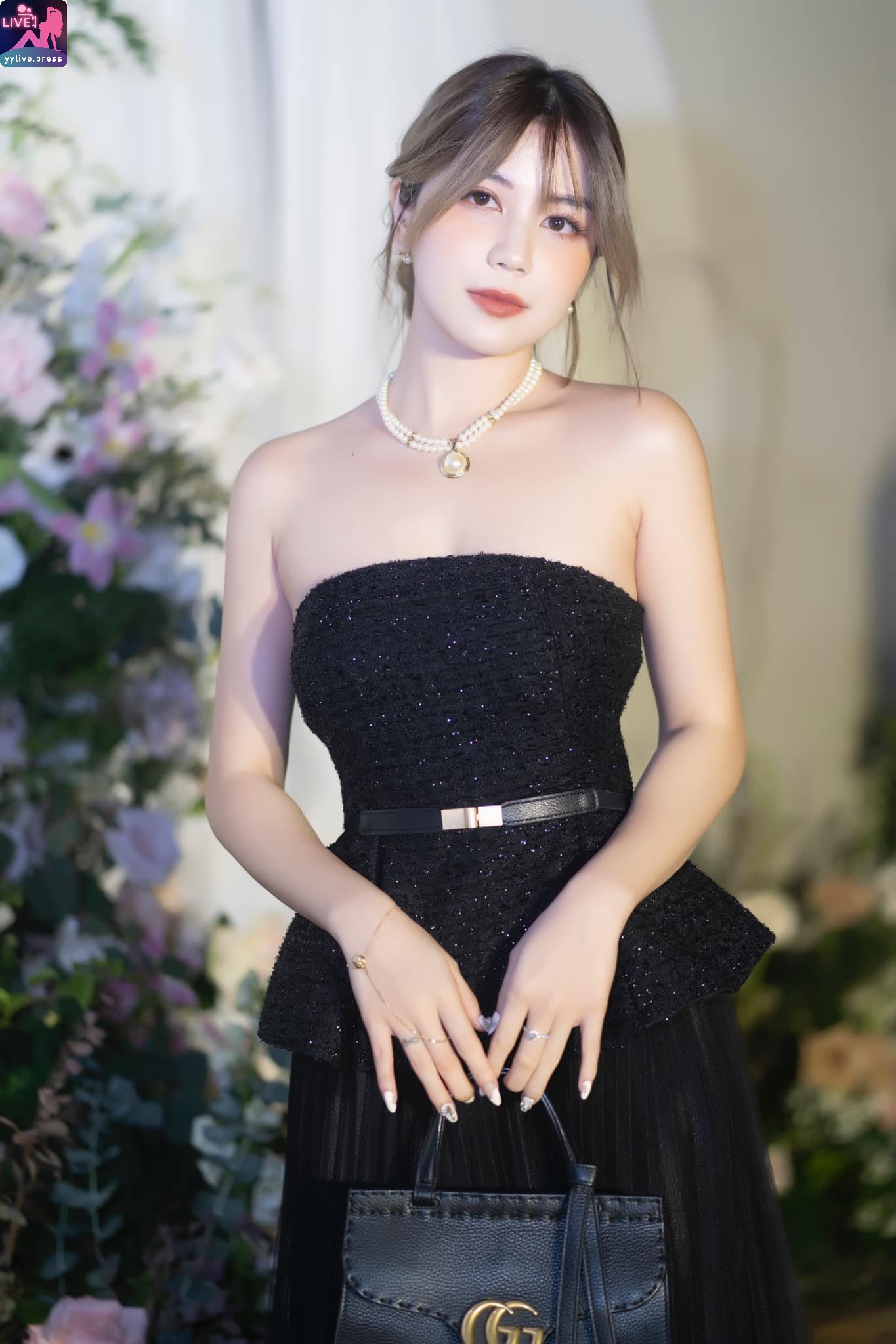 An Ngọc Hoài Lê Xinh Đẹp Tạo Dáng Khoe Thân Hình Chuẩn Ba Vòng Quyến Rũ 5