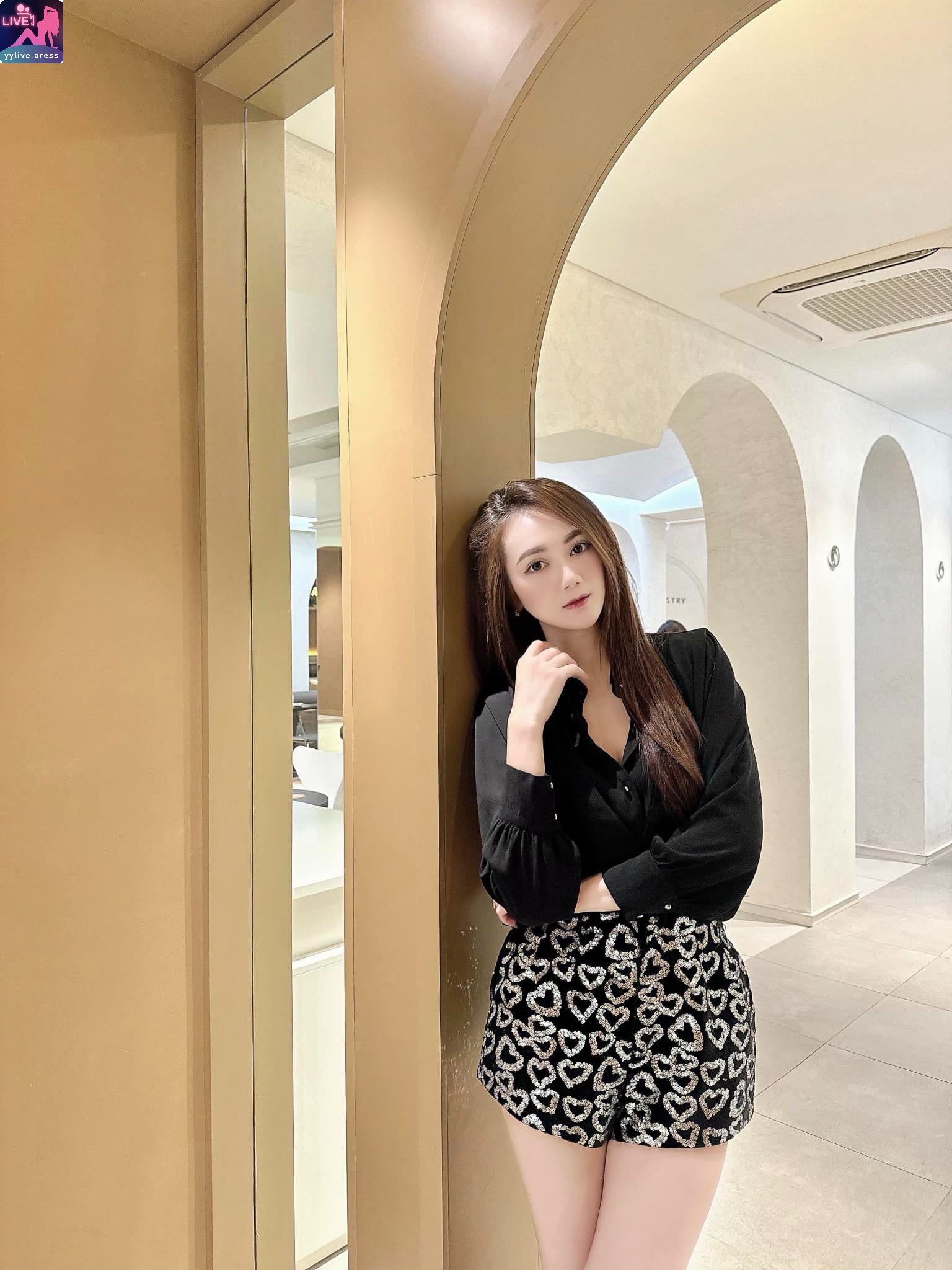 Đỗ Thanh Huyền My 1 Đỗ Thanh Huyền My Khoe Đôi Chân Dài Mượt Mà Đầy Quyến Rũ 1