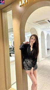 Đỗ Thanh Huyền My Khoe Đôi Chân Dài Mượt Mà Đầy Quyến Rũ 2