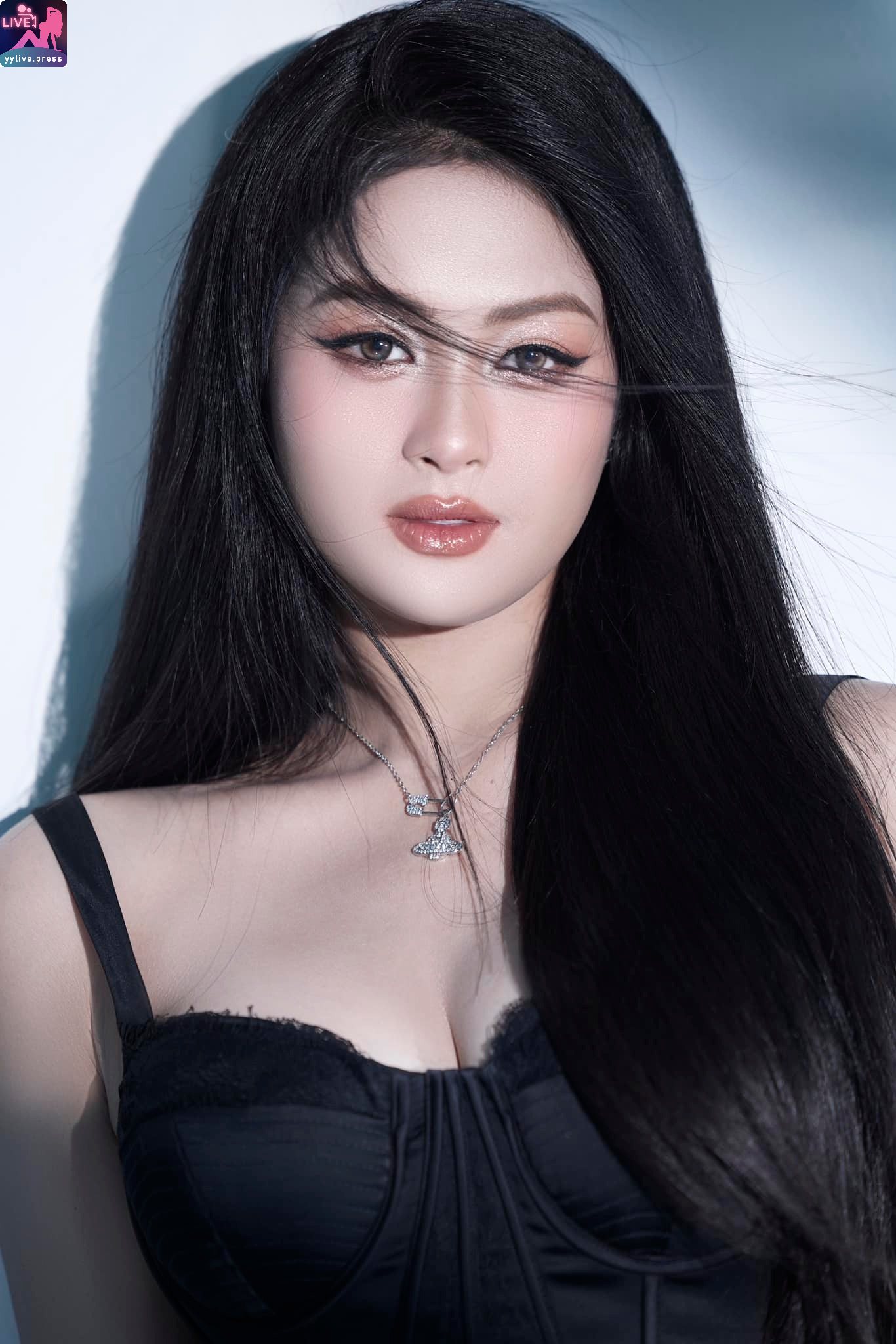 Hotgirl Kiều Phạm Xinh Đẹp Trắng Sáng Trong Bộ Ảnh Mới 5