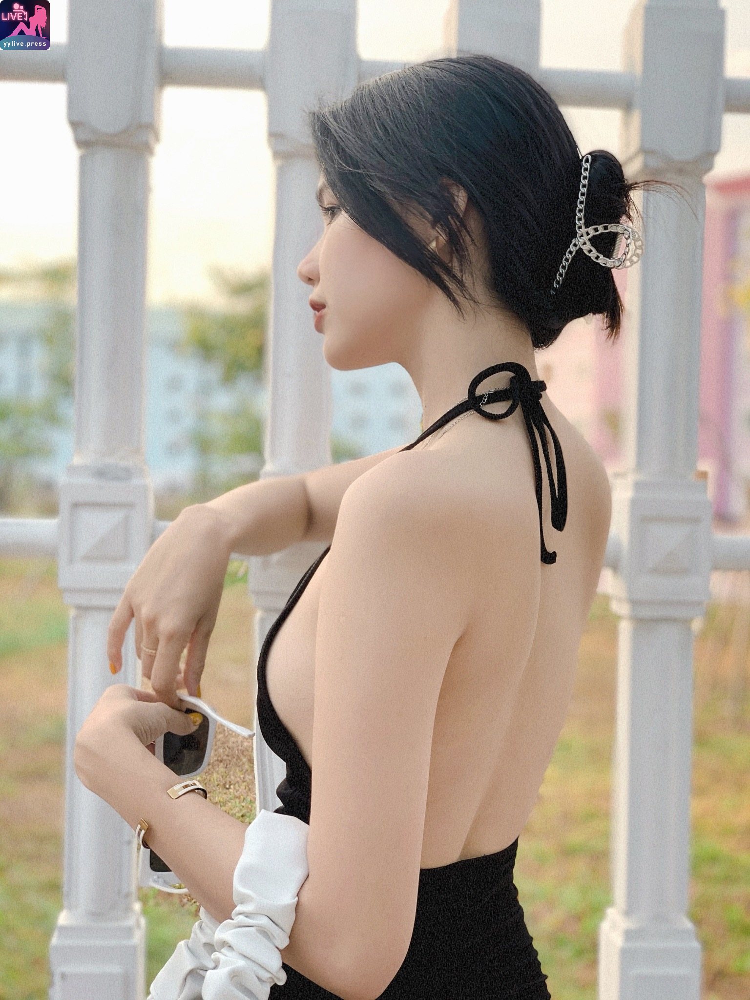 Kim Yến 5 Hotgirl Xinh Đẹp Kim Yến Tạo Dáng Quyến Rũ Thần Thái Đầy Cuốn Hút 5